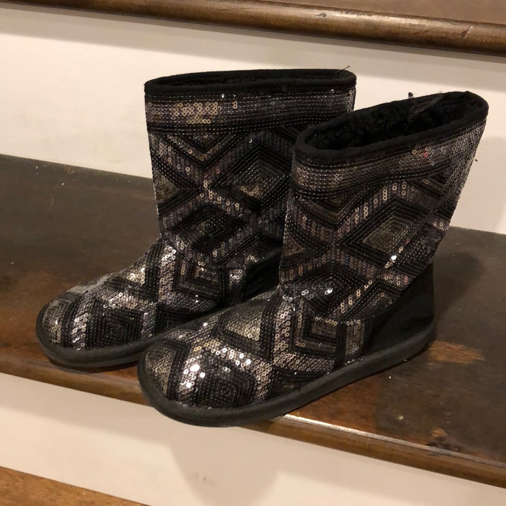 Girls sequin boots
